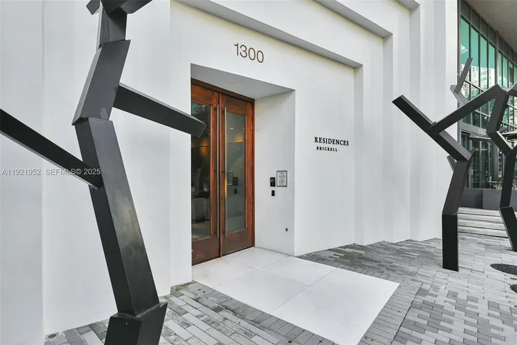 Dua Miami (SLS Hotel and Residences) #2811 image #33