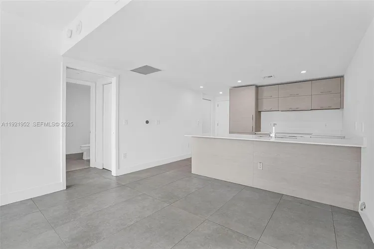 Dua Miami (SLS Hotel and Residences) #2811 image #8