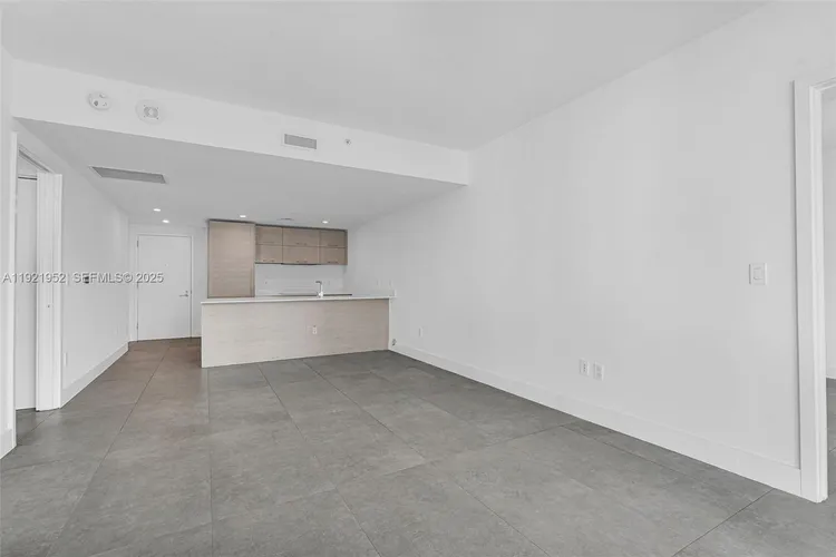 Dua Miami (SLS Hotel and Residences) #2811 image #9