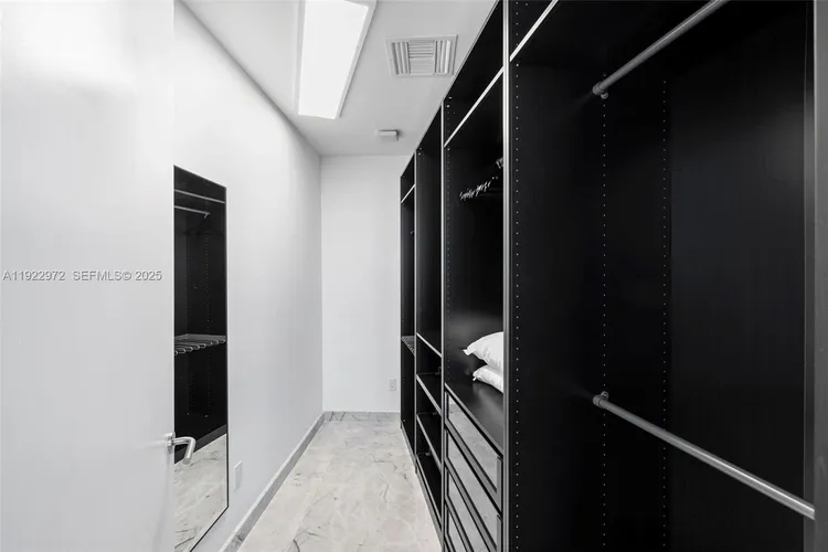 Porsche Design Tower #4404 image #43