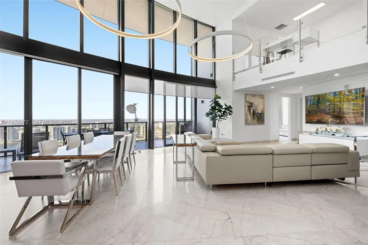 Porsche Design Tower #4404 image #7