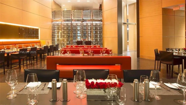 Porsche Design Tower #4404 image #82
