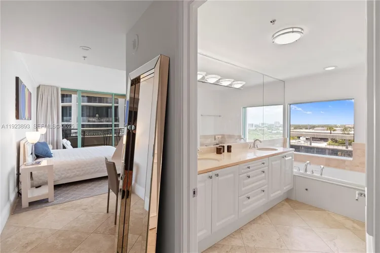 Ritz-Carlton Coconut Grove #1505 image #17