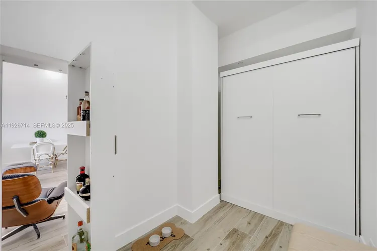 Roney Palace #1625 image #9