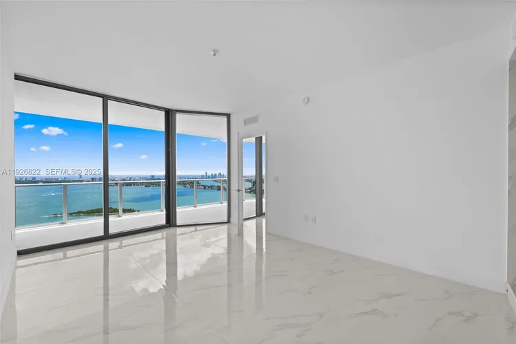 Aria Reserve South Tower #4607 image #24