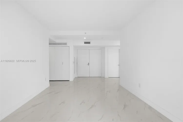 Aria Reserve South Tower #4607 image #8