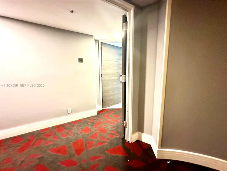 Gallery One DoubleTree #311 image #9