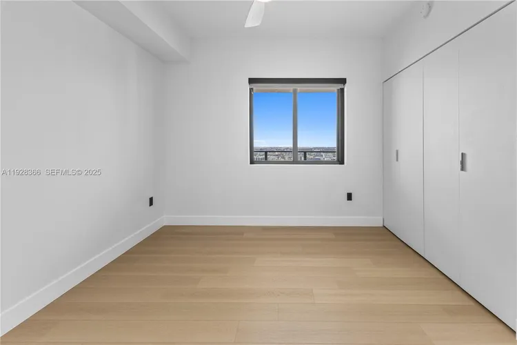 Aria Reserve South Tower #2905 image #18