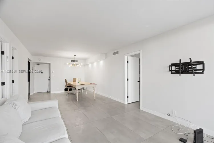 Coronado #722 image #12