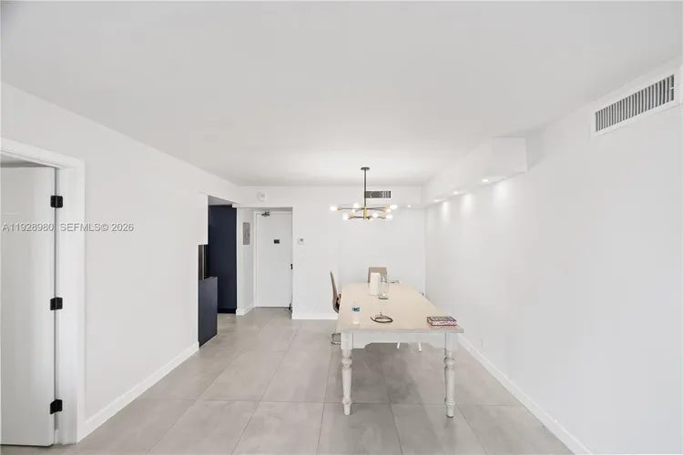 Coronado #722 image #7