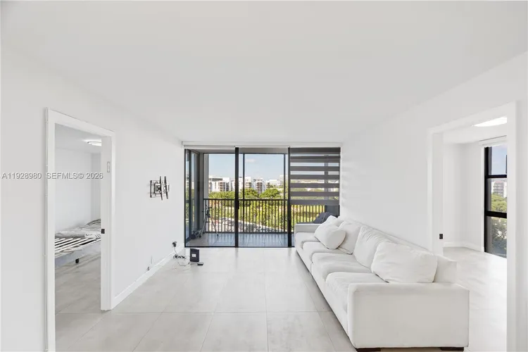 Coronado #722 image #8