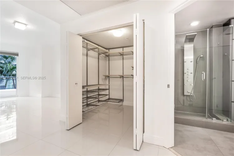 Infinity at Brickell #1224 image #11