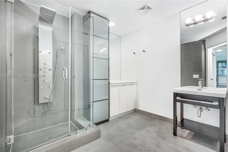 Infinity at Brickell #1224 image #14