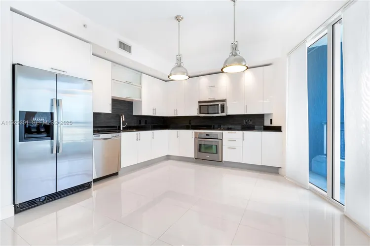 Infinity at Brickell #1224 image #6