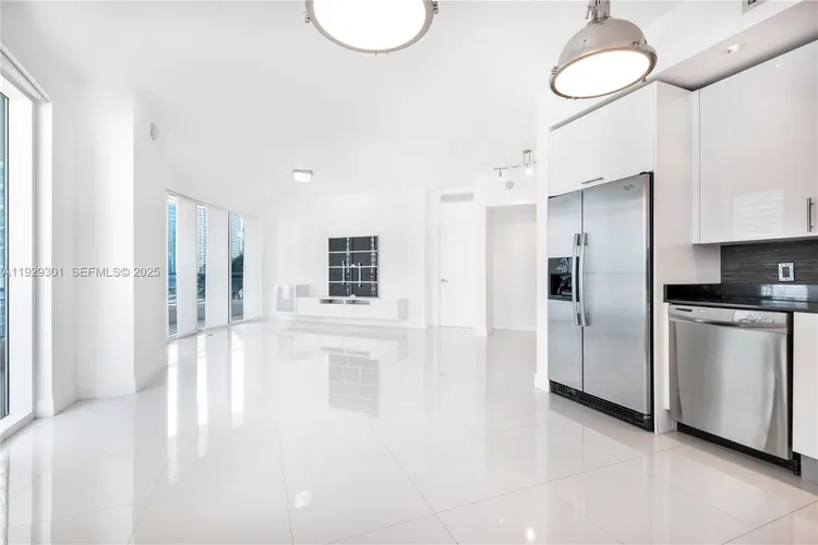 Infinity at Brickell #1224 image #8