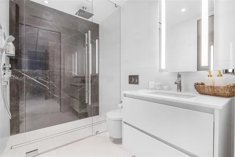 Aston Martin Residences #5104 image #26