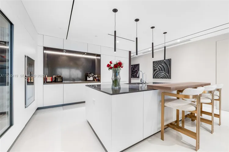 Aston Martin Residences #5104 image #8