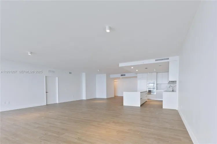 Aria Reserve South Tower #5402 image #12