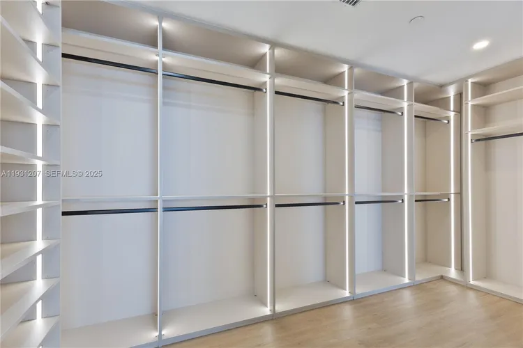 Aria Reserve South Tower #5402 image #7