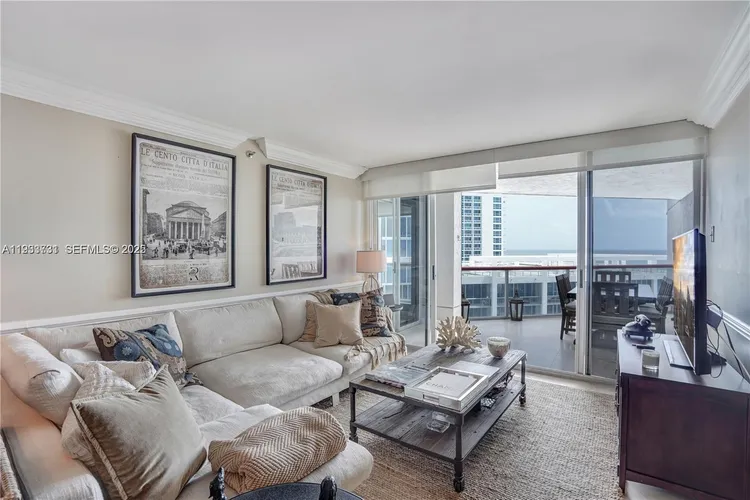 The Sterling Condo #901 image #10