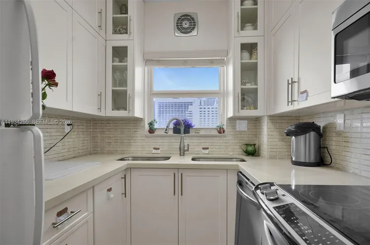 Mimosa #510 image #6