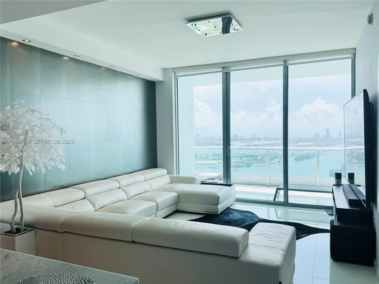 900 Biscayne Bay #4504 image #10