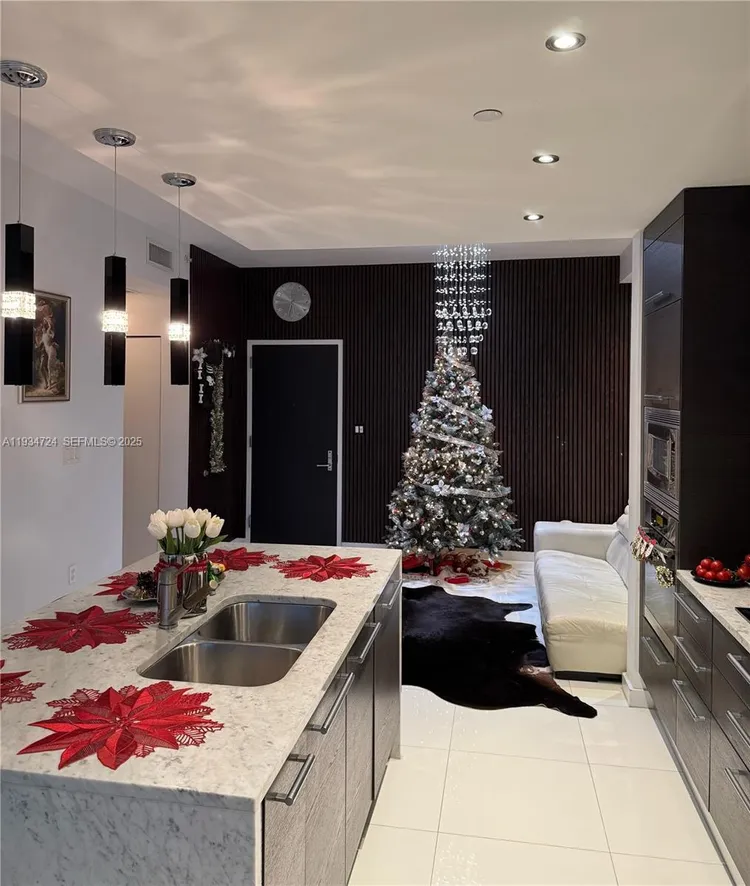 900 Biscayne Bay #4504 image #6