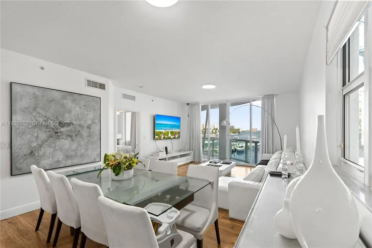 360 Condo #212 image #10