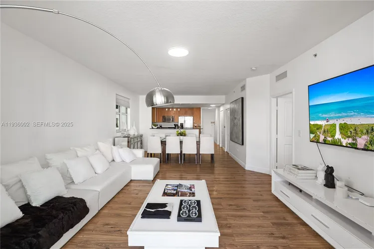 360 Condo #212 image #18