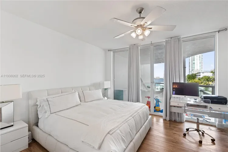 360 Condo #212 image #28