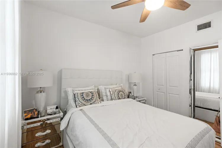 360 Condo #212 image #38