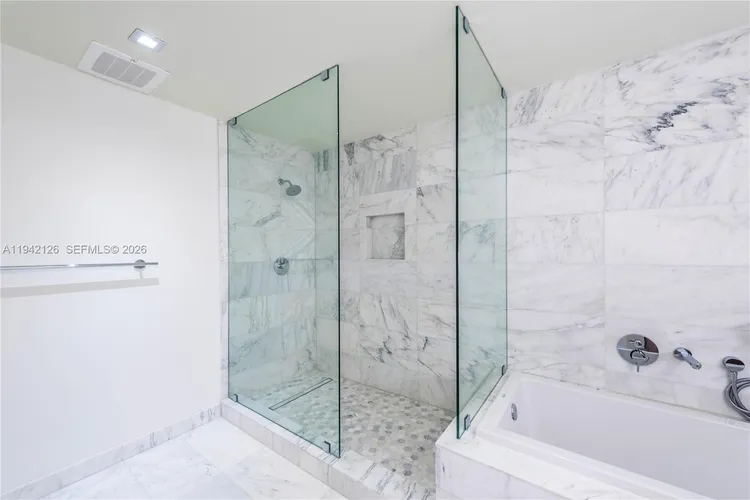 Tiffany House #701 image #10