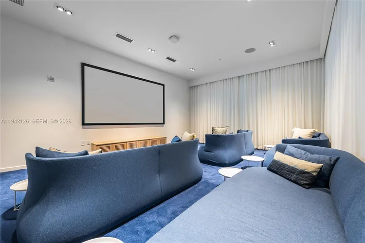 Tiffany House #701 image #21