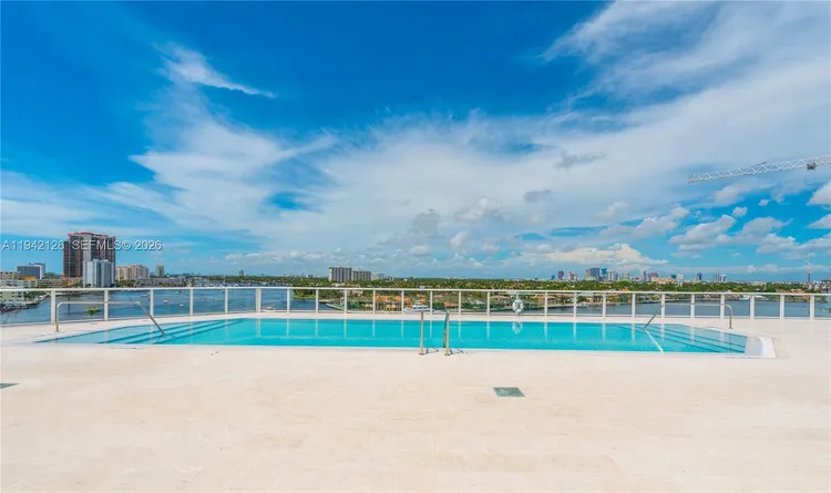 Tiffany House #701 image #31