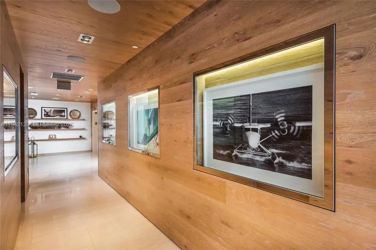 Tiffany House #701 image #55