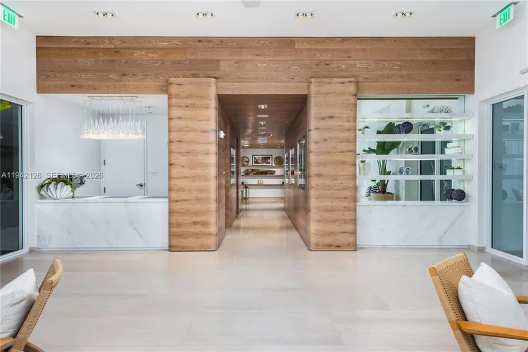 Tiffany House #701 image #56