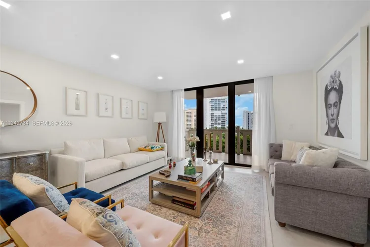 Towers of Key Biscayne #E503 image #8