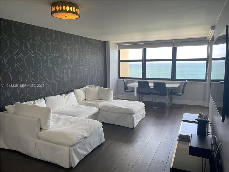 Club Atlantis #1409 image #10