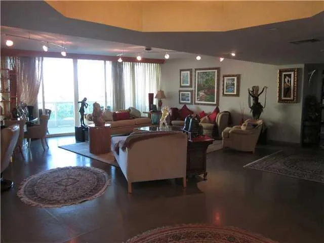 Porto Vita North Tower #804 image #7