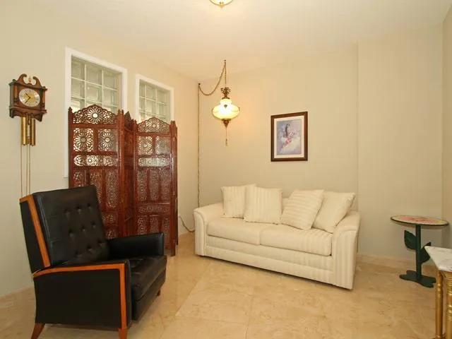 Avignon in the Gables #9 image #14