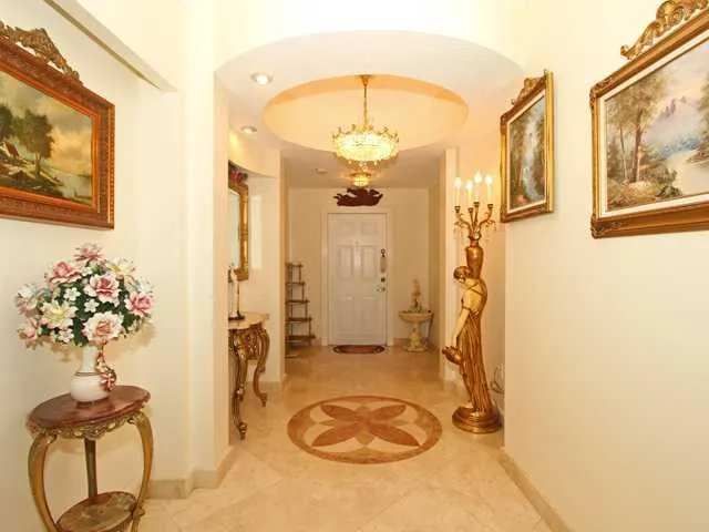 Avignon in the Gables #9 image #16