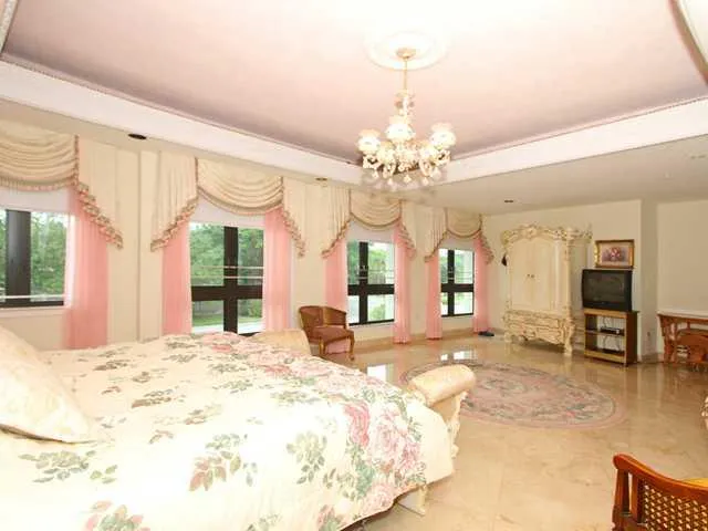 Avignon in the Gables #9 image #19