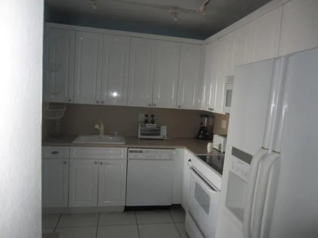 Pavilion #823 image #10