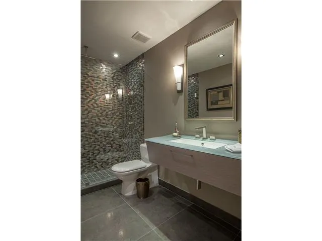 Bath Club #1403 image #16