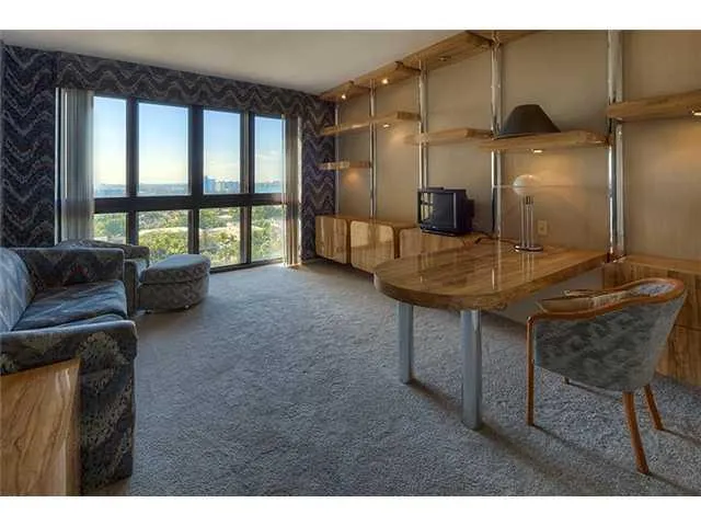 Bal Harbour Tower #10J image #17