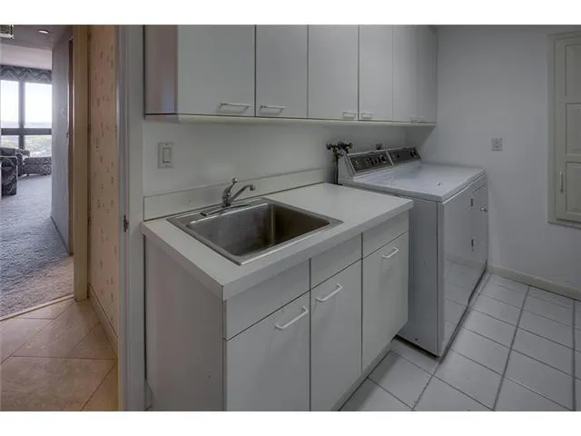 Bal Harbour Tower #10J image #20