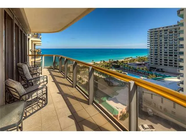 Bal Harbour Tower #10J image #24