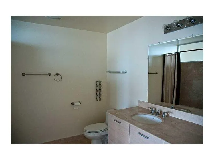 City 24 #812 image #6