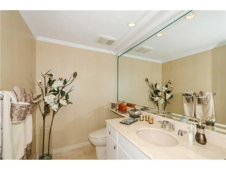 Turnberry Isle #18J image #14