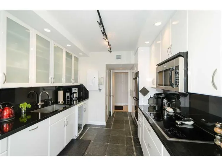 Turnberry Isle #18J image #15